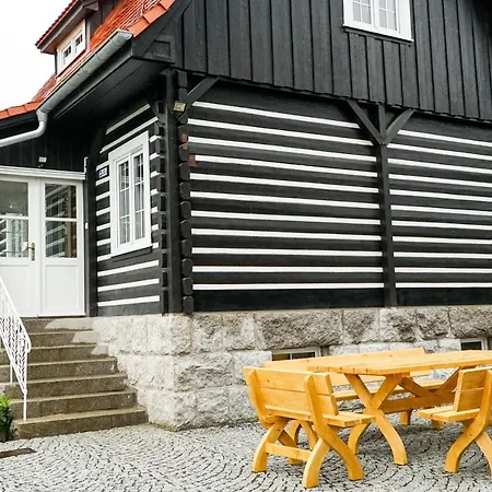 Dom Franciszkanska 25 * Sklářská Poruba